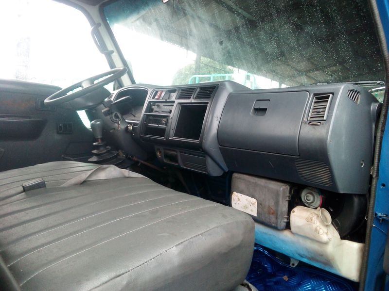 Thumbnail 6 of 2003 Toyota Dyna